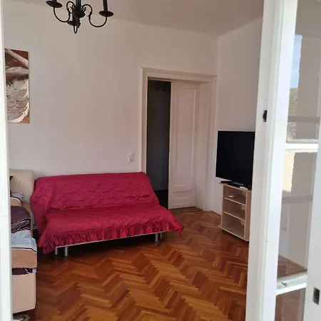 With Pool In 51304 *